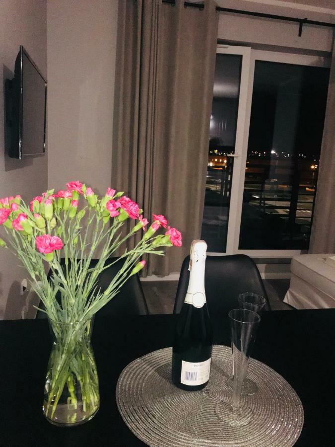 Apartament Przy Aquaparku W Redzie Rumia Extérieur photo